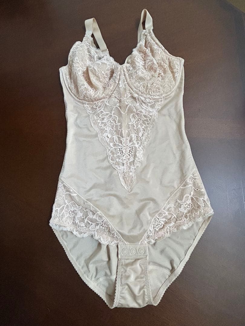 トリンプ ボディスーツ D80L - メルカリ