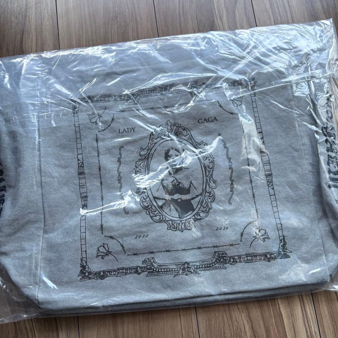 著名配送LADY GAGA THE MAYHEM BALL グッズ トートバッグ - メルカリ