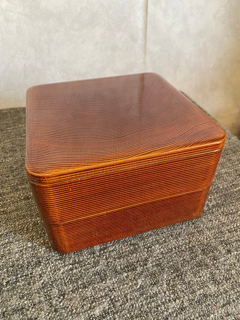 輪島塗　重箱　二段重　木目　未使用 伝統工芸 輪島塗 小二段重「溜塗～四君子蒔絵」 【101】 弁当箱