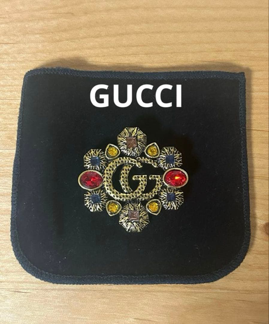 希少　【vintage GUCCI 】GGロゴブローチ