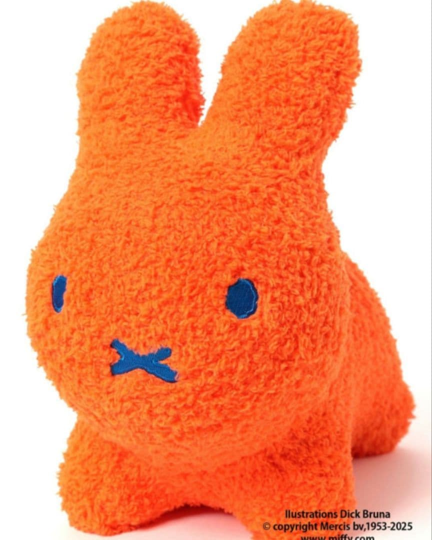 ビームス別注ides×MEDICOMTOYブルーナボンボンふわモコミニラビット