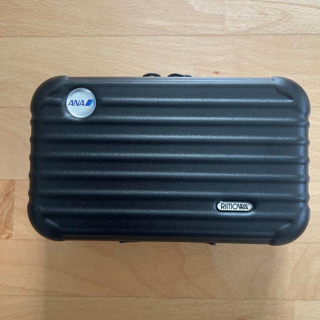 ANAファーストクラスRIMOWA ブラック トラベルポーチ - メルカリ