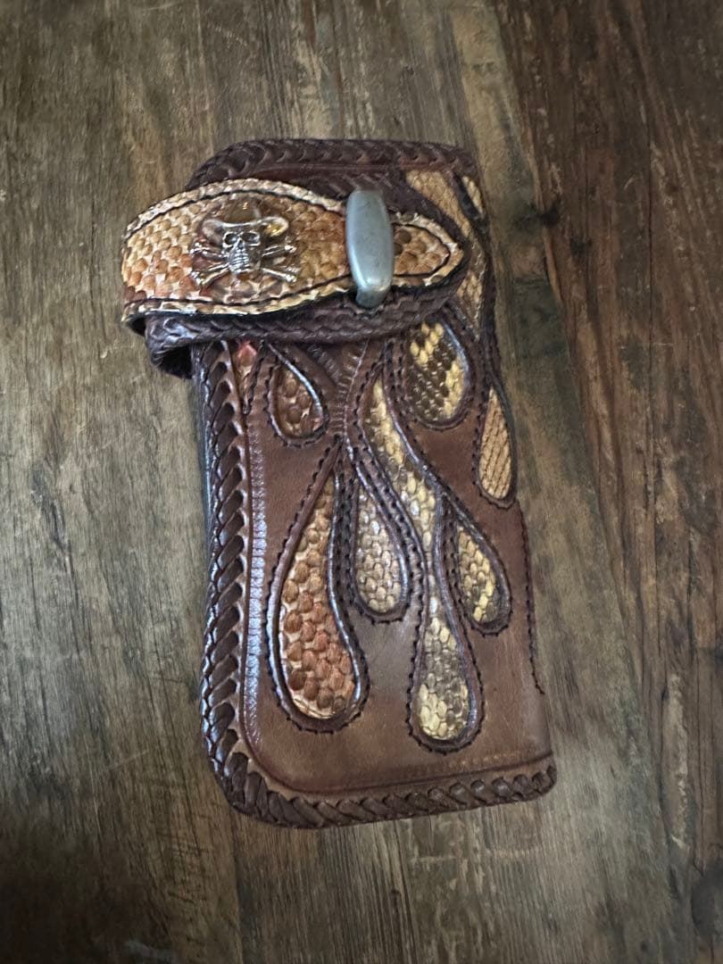 レザーウォレット　パイソン