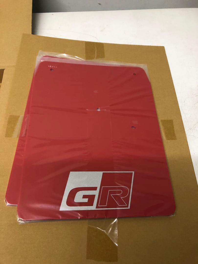 ハイエース　マッドフラップ　GR