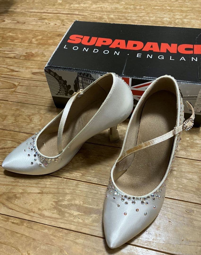 社交ダンス　SUPADANCE　ホワイト　ダンスシューズ 　22.5cm