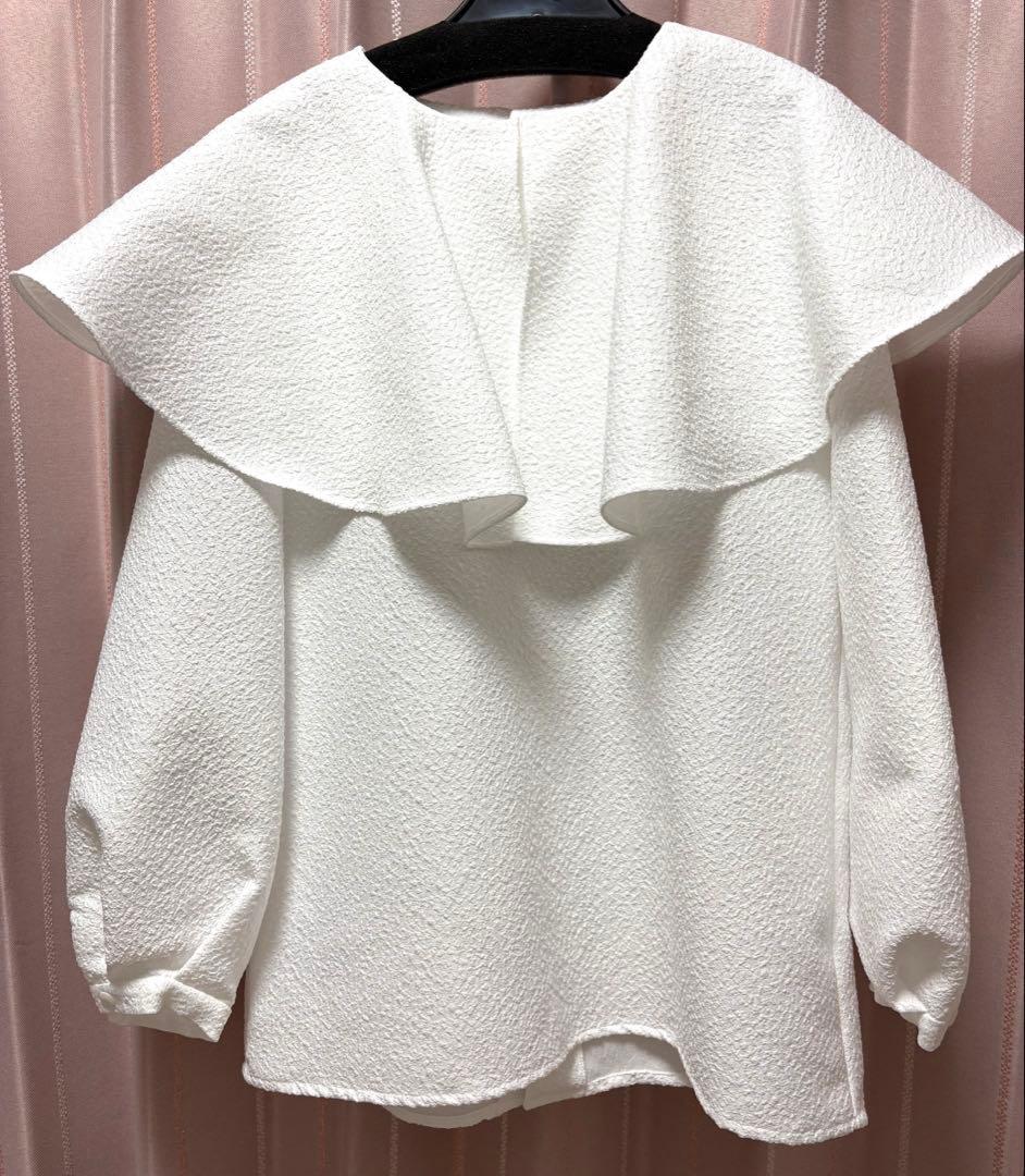 ohga オーガ　フリル襟　ブラウス　美品　ホワイト