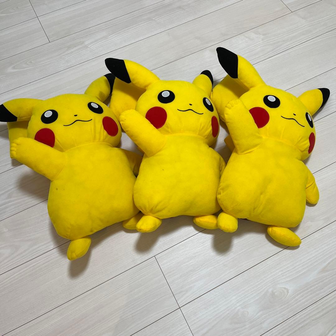ポケモンセンター限定 50cm程 大きいピカチュぬいぐるみ3体 バラ売り可