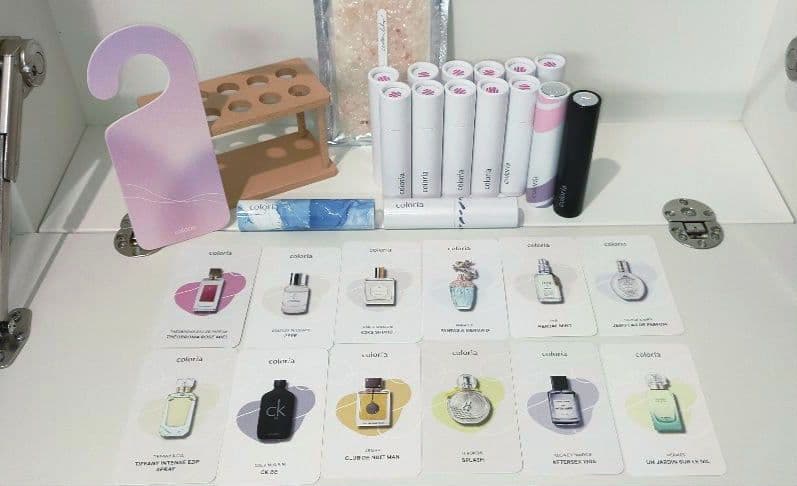 coloria 香水サンプルセット 12本＆アトマイザーケースなど