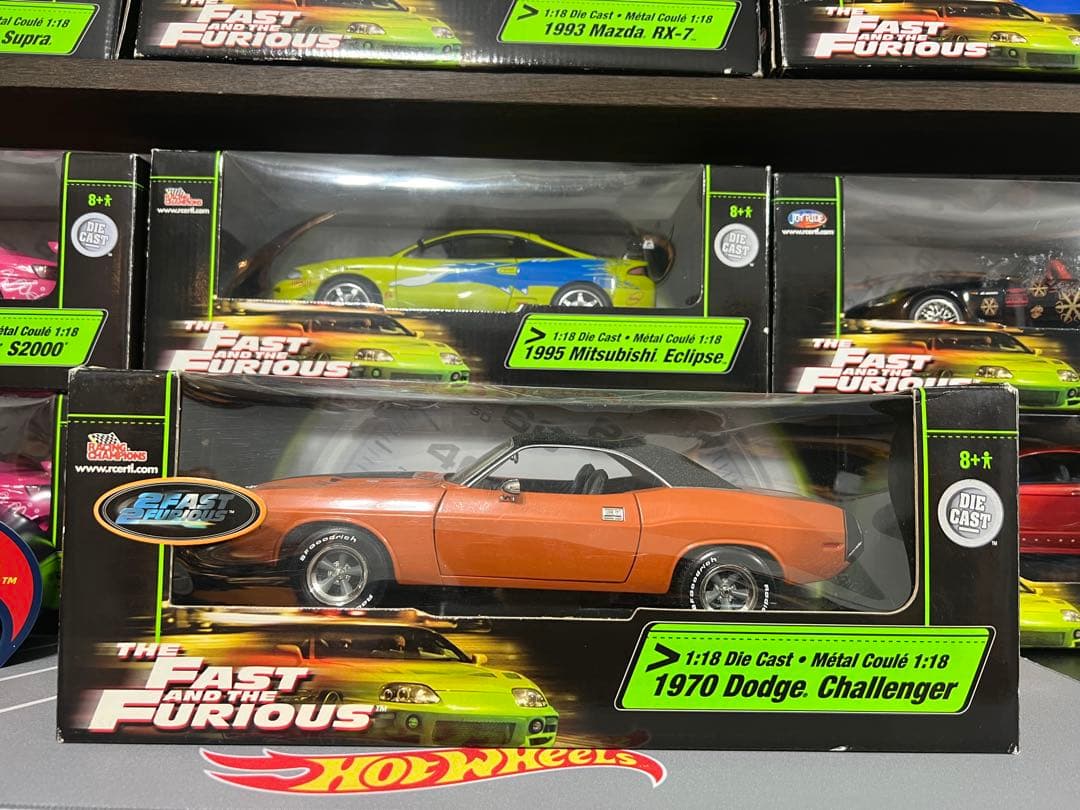 ミニカー FAST&FURIOUS Dodge Challenger 1/18