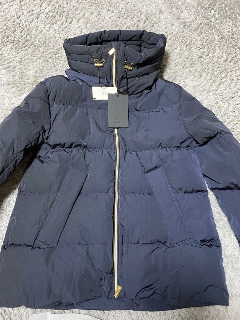 新品未使用タグ付き❣️TATRAS今夜21時までセール