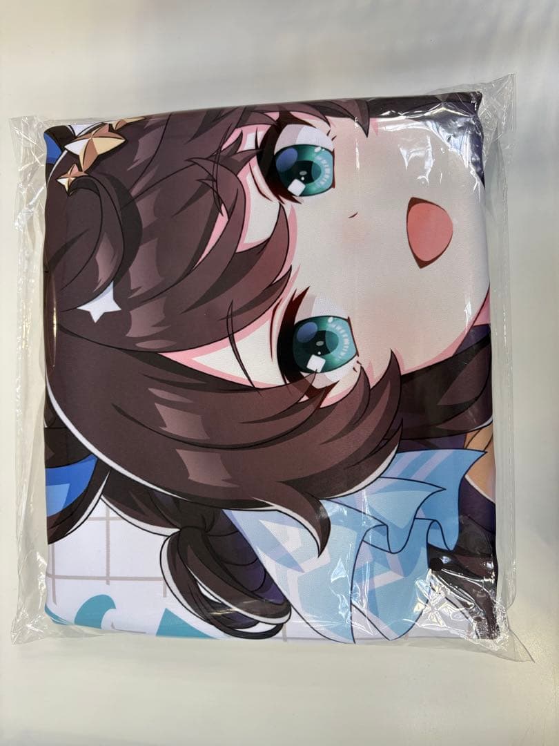 デアリングタクト BIGタペストリー ウマ娘 トラベルポップアップ ウマ娘 新千歳空港 トラベルポップアップストア デアリングタクト 公式