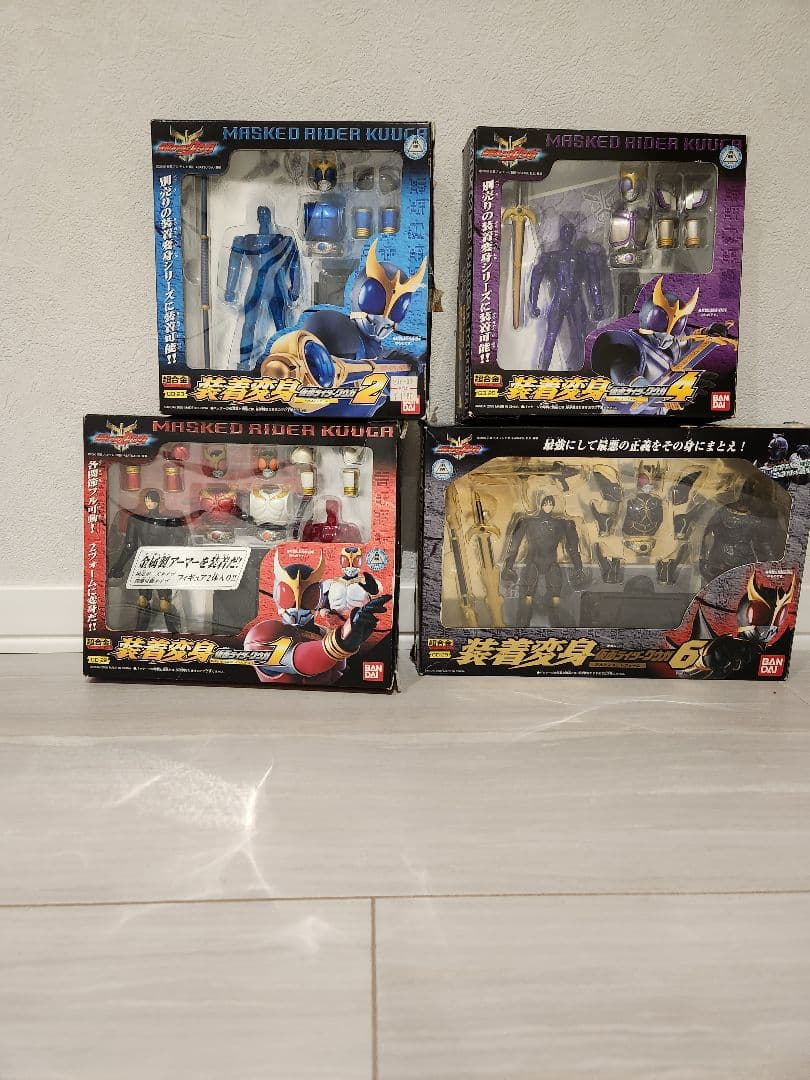 仮面ライダークウガ装着変身、フィギア Amazon | 装着変身5 仮面ライダークウガ ライジングフォームセット