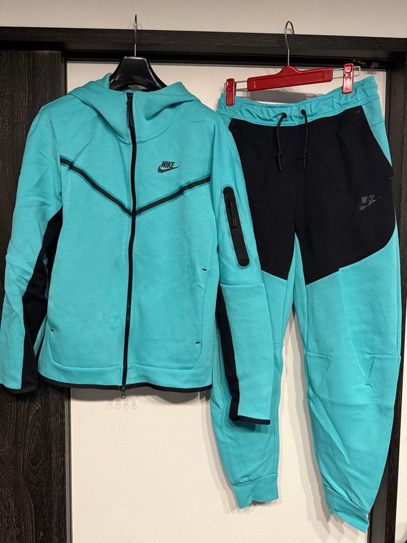 【激レア！】ナイキ NIKE テックフリース ティファニーブルー　サイズS