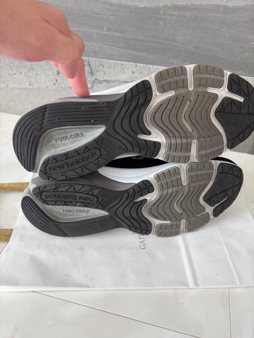 靴 New Balance 990V6 \"Black\" (Heel NB Logo)