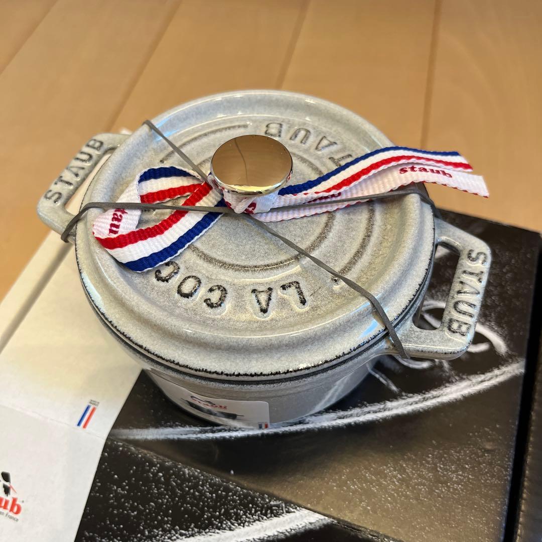 staub ストウブ　新品未使用◆ ピコ・ココット 10 cm・カンパーニュ Staub（ストウブ） 鍋 ピコ・ココット ラウンド 10cm カンパーニュ