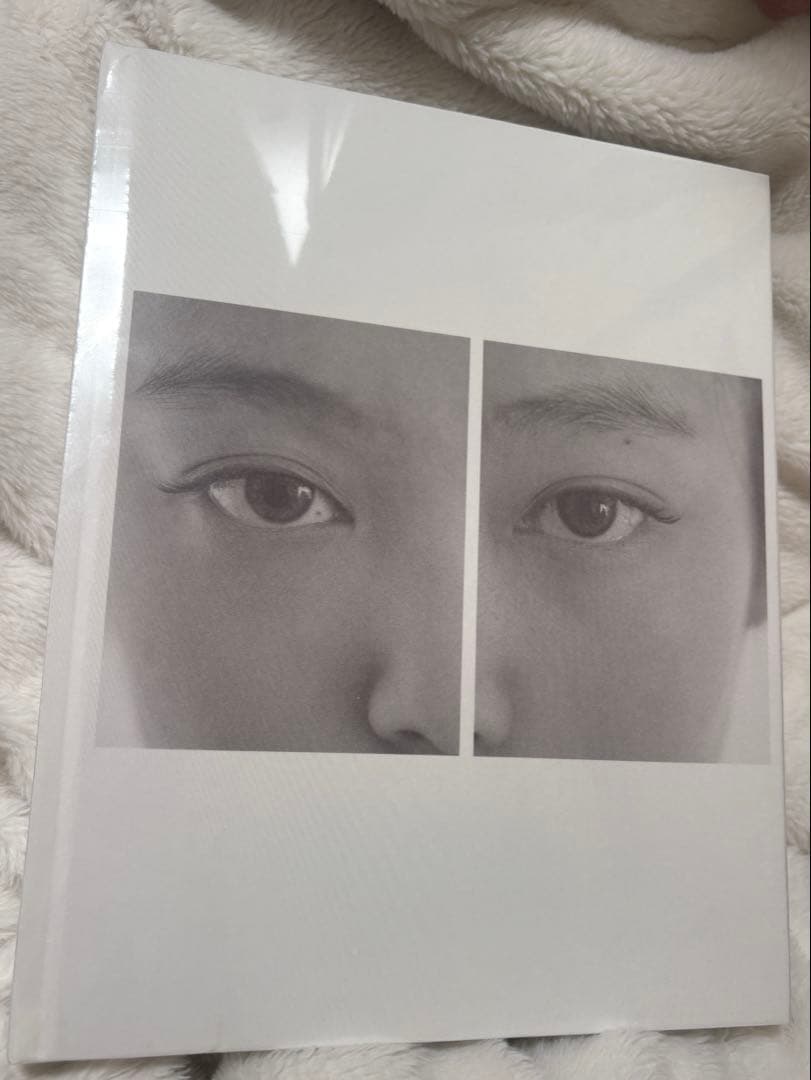 写真展 JENNIE ジェニ Photobook 代官山 POP UP - メルカリ