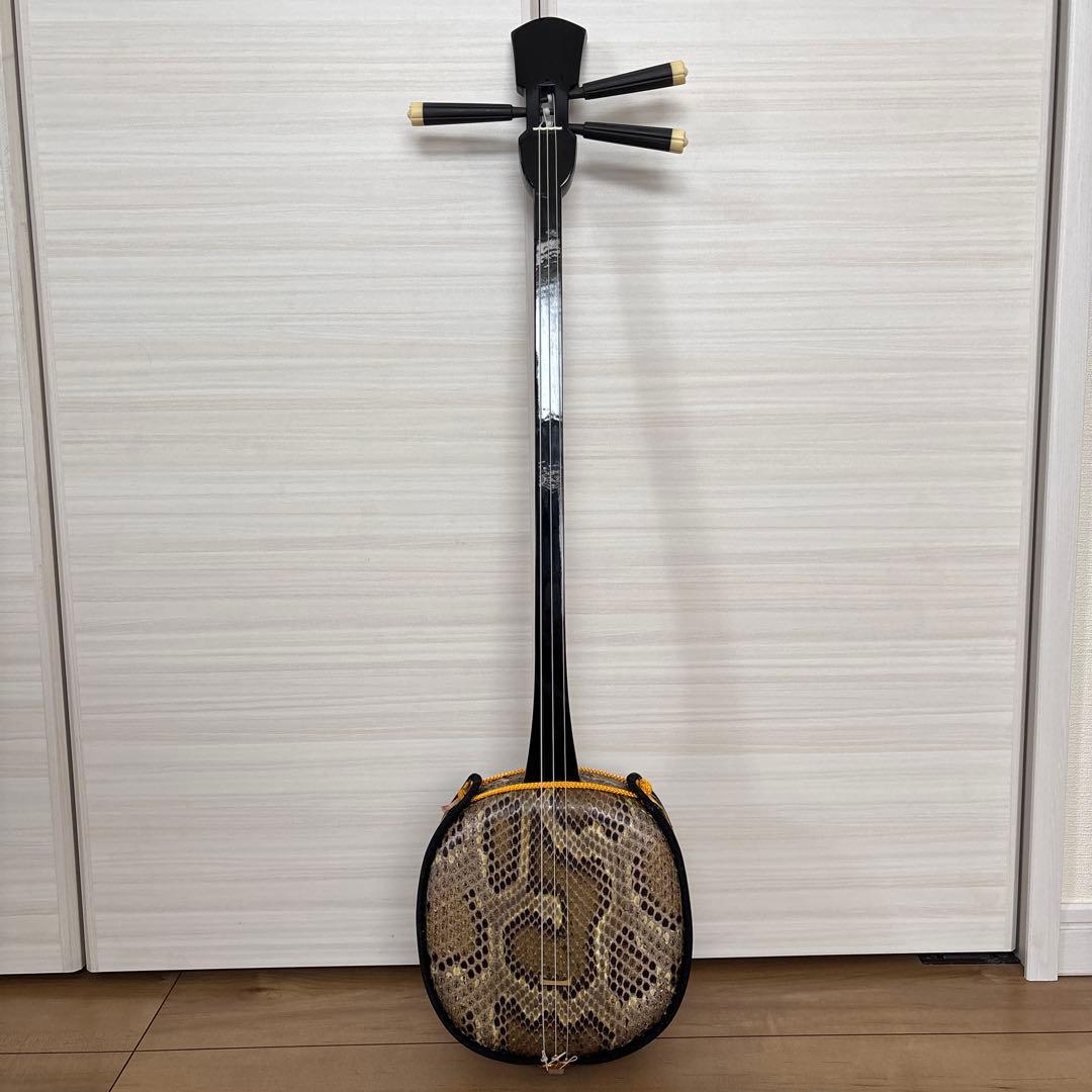 m*u様 三線　蛇皮製 伝統楽器　沖縄　民謡楽器