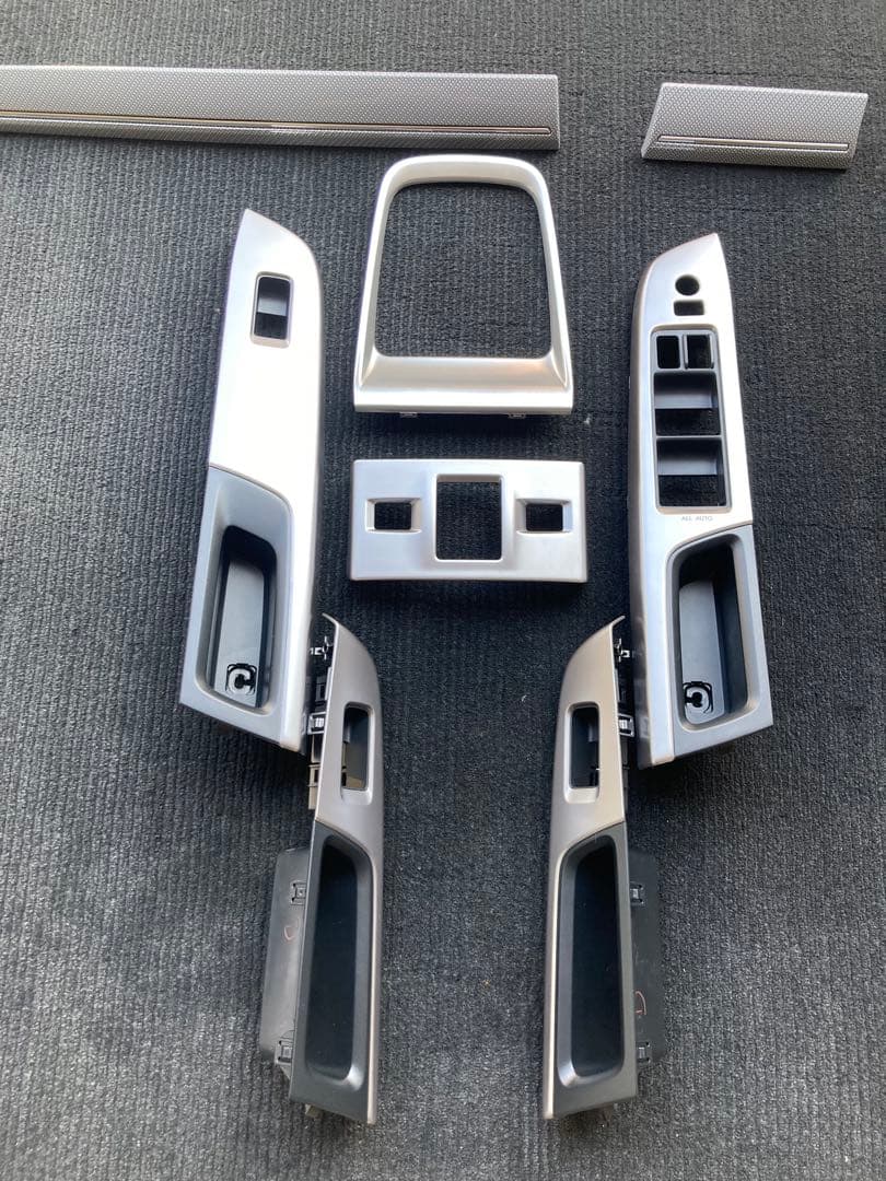 レヴォーグ　インナーパネル