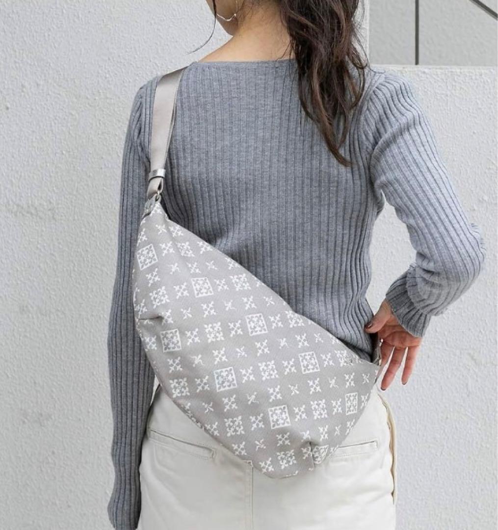 極美品⭐️ ラシット　コットンジャガード　アシンメトリー　ボディーバッグ