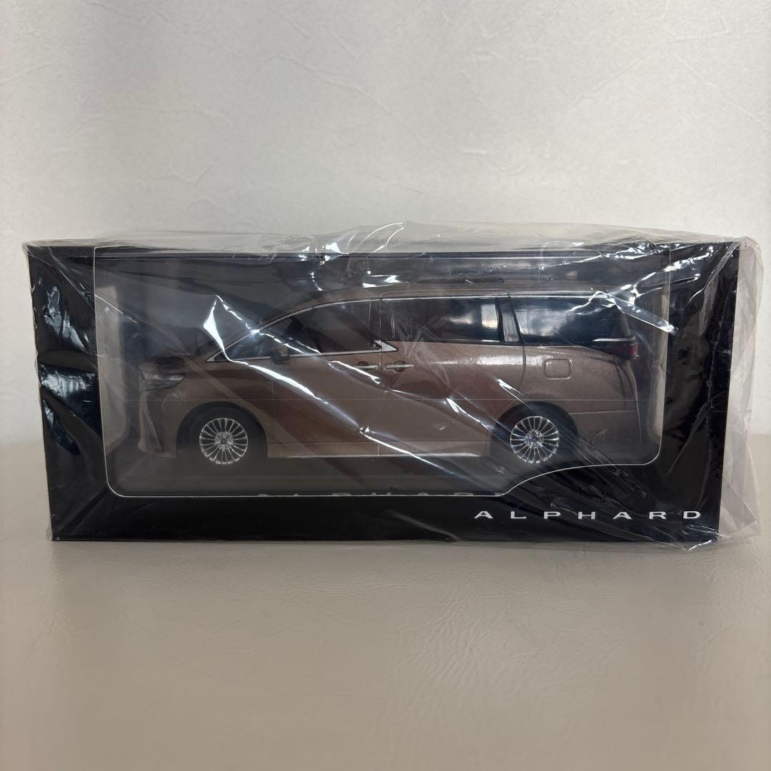 模型 新型アルファード （40系） プレシャスレオブロンド ケース付