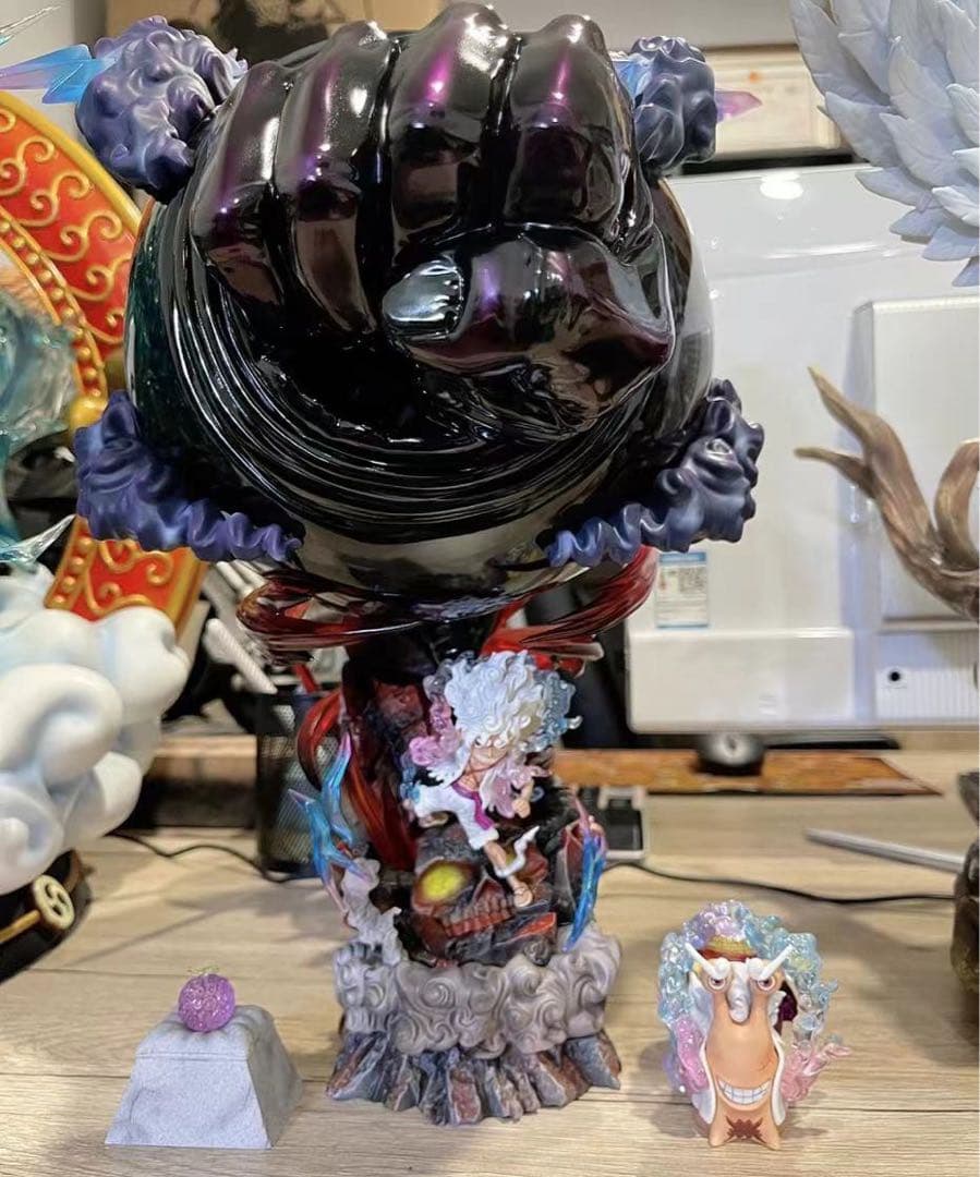 ワンピース Warhead -STUDIO ルフィ ニカ 神猿の槍 フィギュア