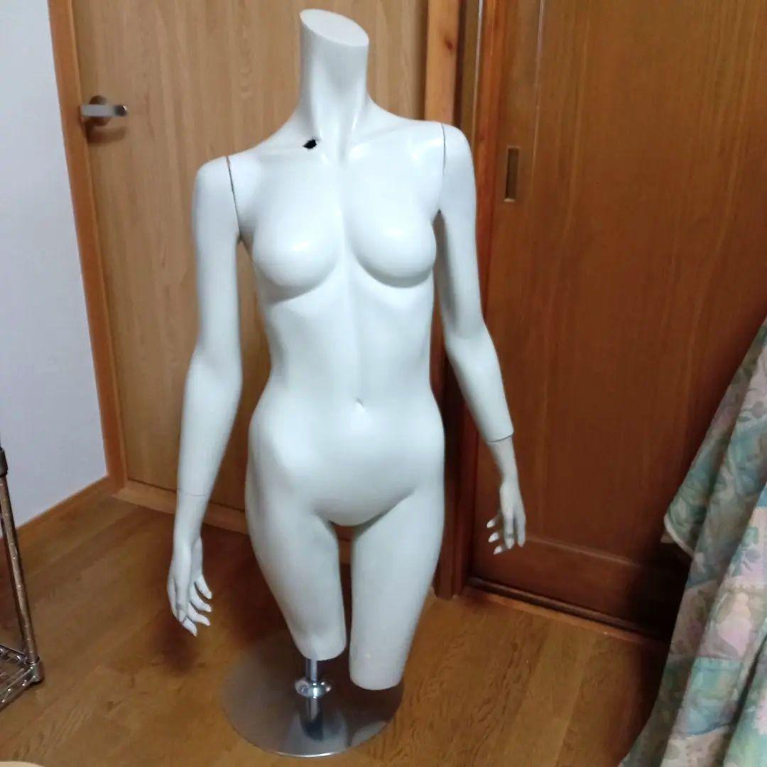 た*ぽ様 女性マネキン（傷あり、スタンド付き）