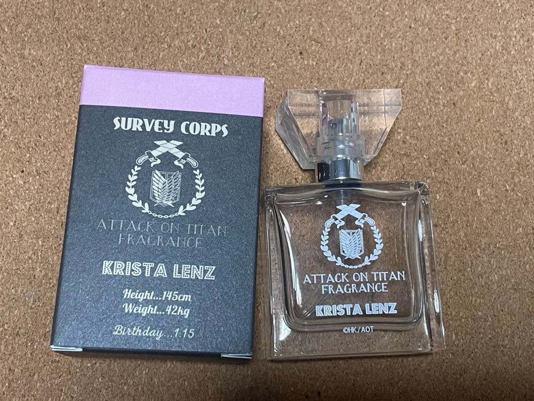 進撃の巨人　クリスタ　香水　プリマニアックス