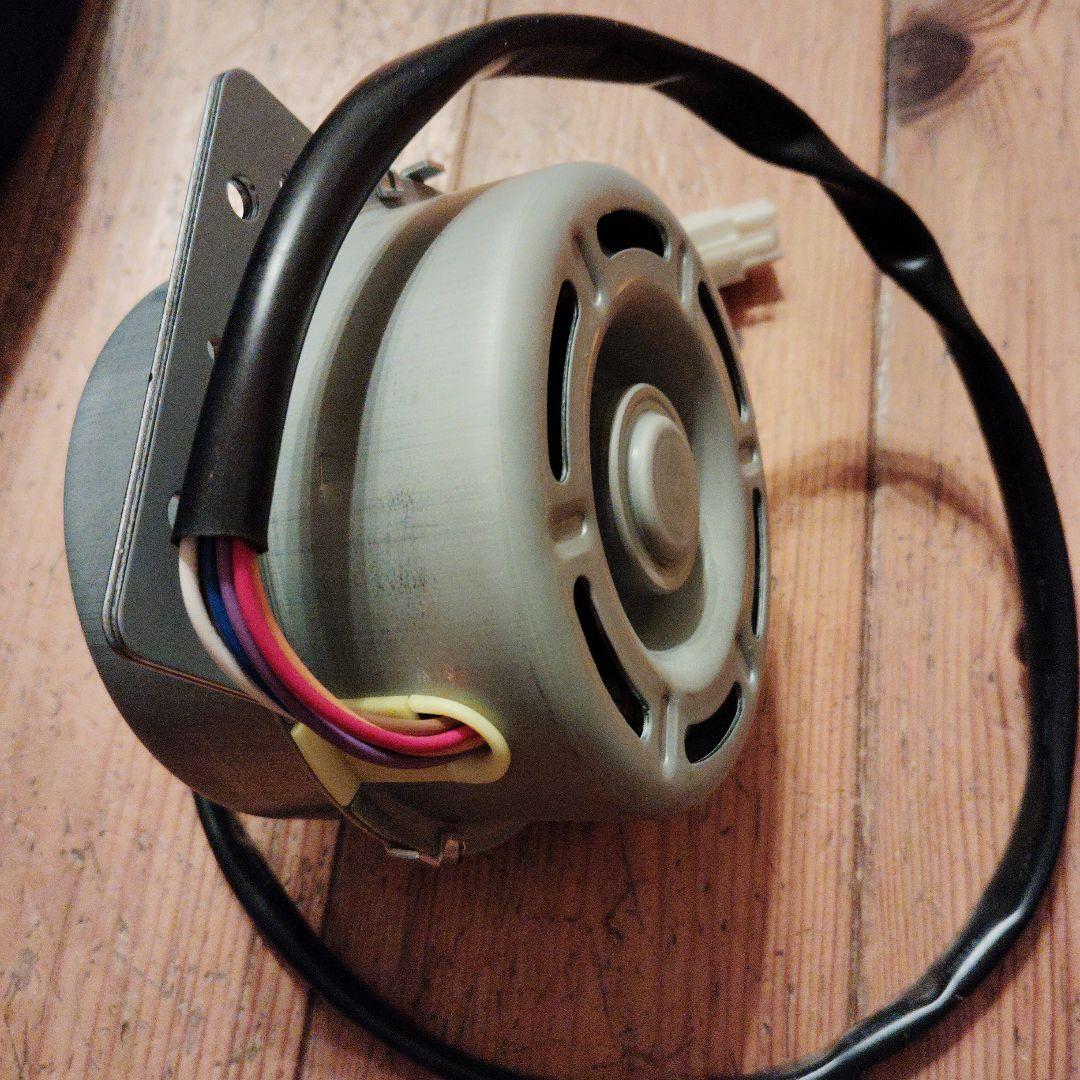 パナソニックレンジフード用 モーター QG90247161（90247161） - メルカリ