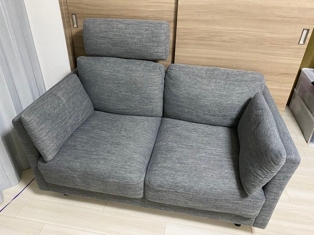 【I.T】ニトリ 2人掛けソファ　グレー　ヘッドレスト付き