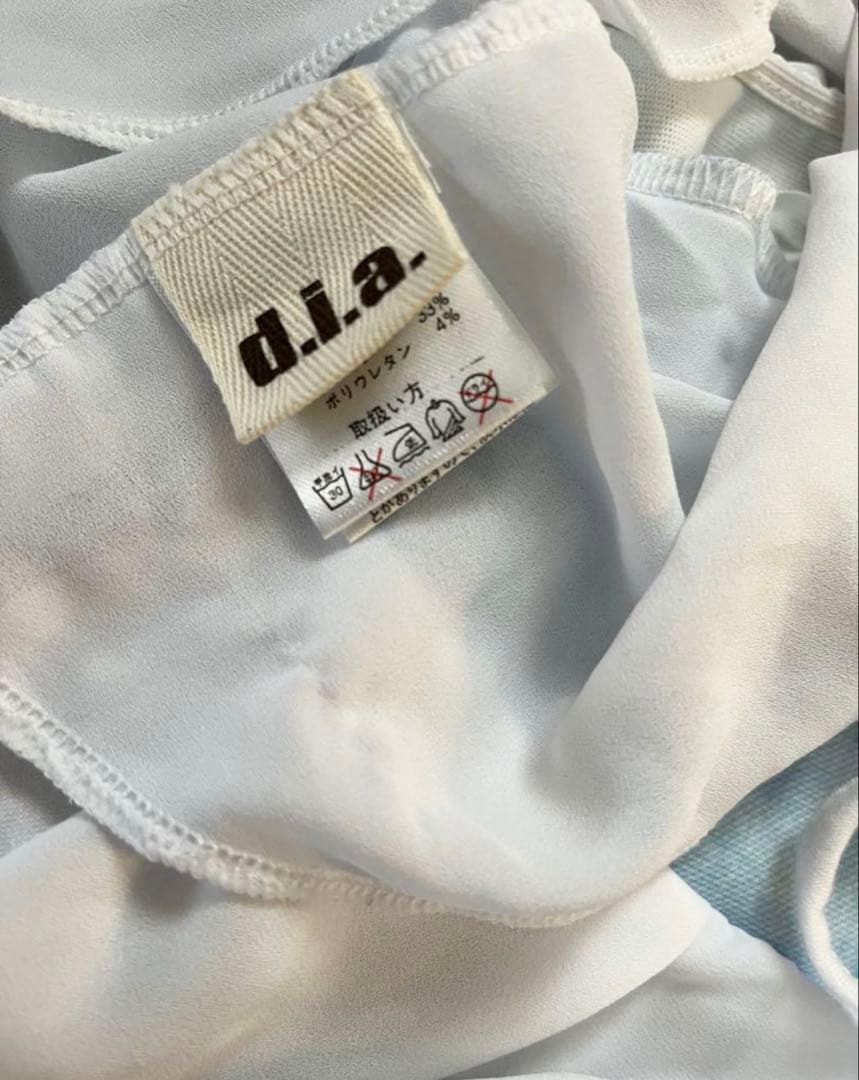 希少】【新品タグ付き】 d.i.a. コルセット風シフォンベアトップス