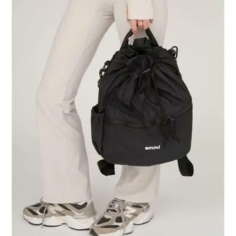 emmi エミ　撥水 emmiロゴマルチバックパック　黒　ブラック emmi/撥水ロゴマルチリュック】カジュアル過ぎず万能！こんなリュック