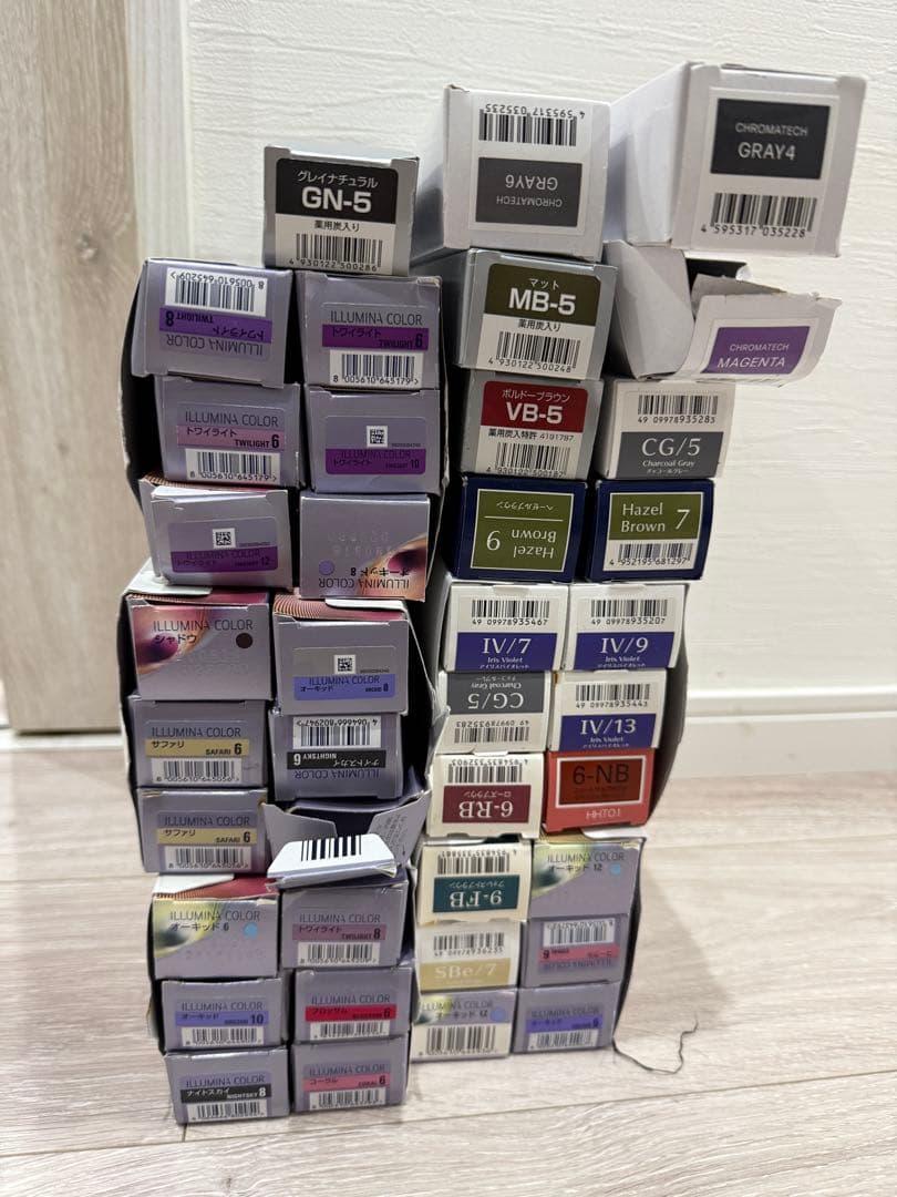 激安⭐︎新品イルミナカラー【おまけ付き】