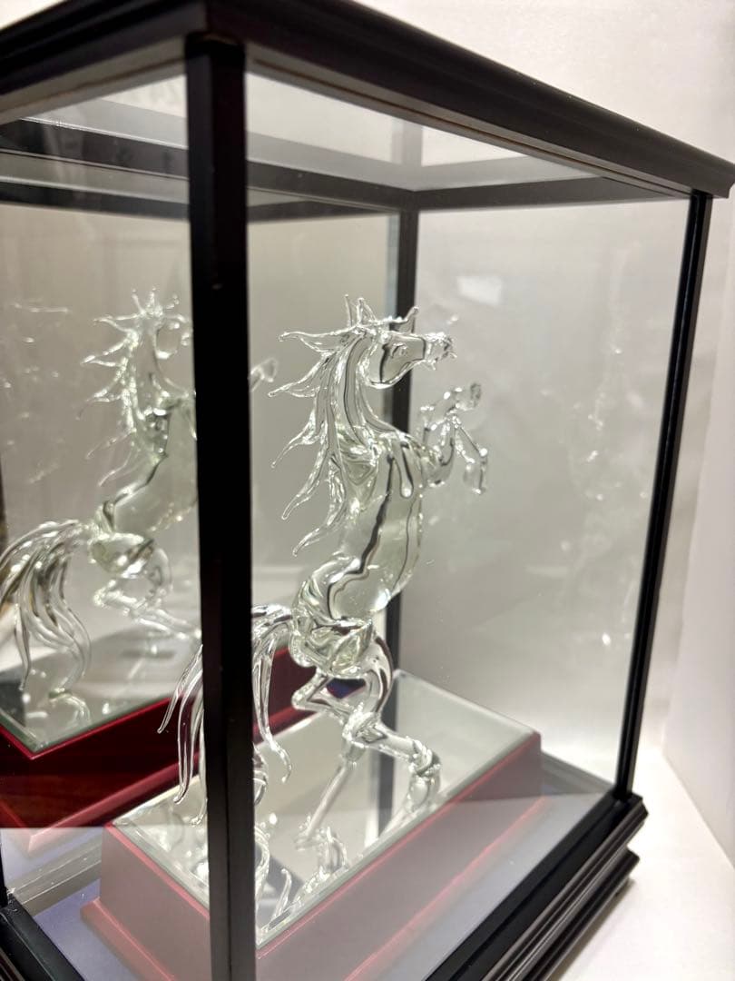 水晶製 騎立ち馬オブジェ ケース付