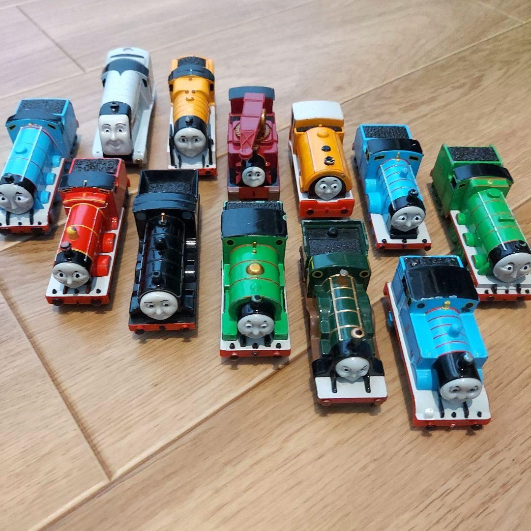 タカラトミー 廃盤 機関車トーマス DX おしゃべり操車場 トミカ車両