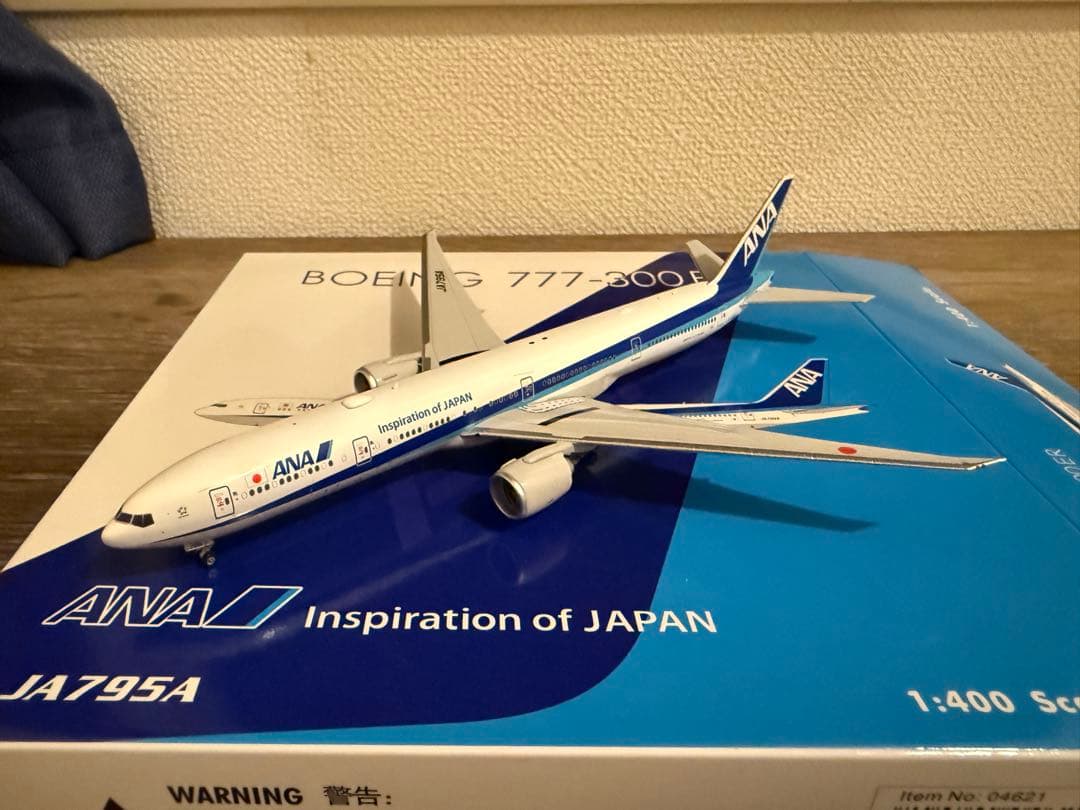 1/400 ANA 777-300ER JA795A - メルカリ