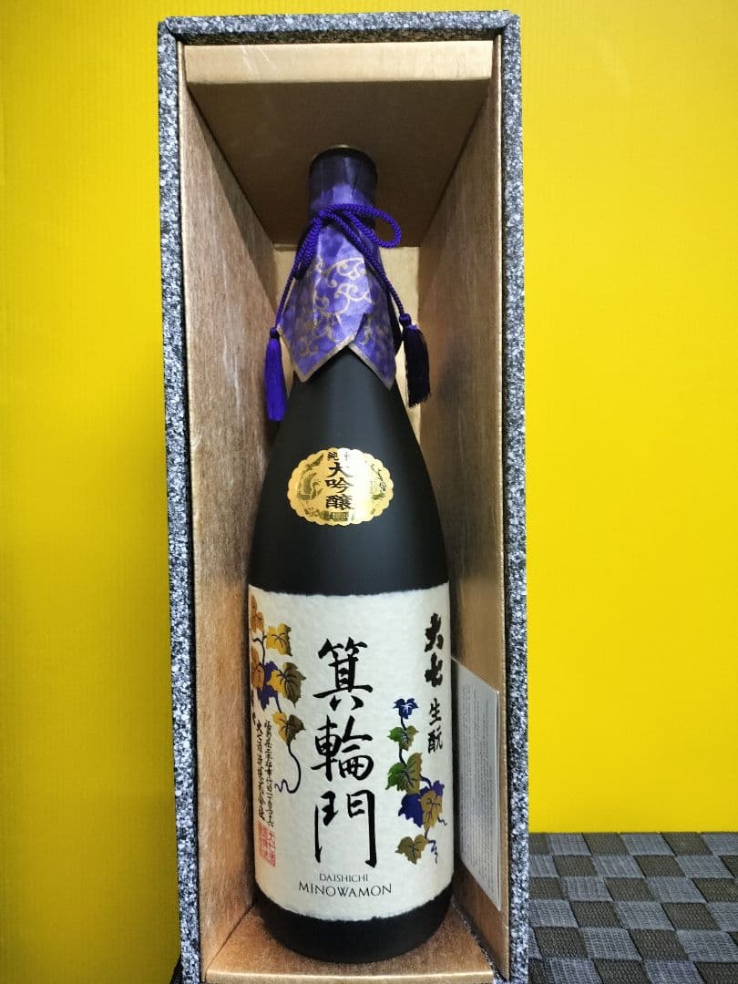 大七 生 純米大吟醸 箕輪門 1800ml 日本酒 - メルカリ