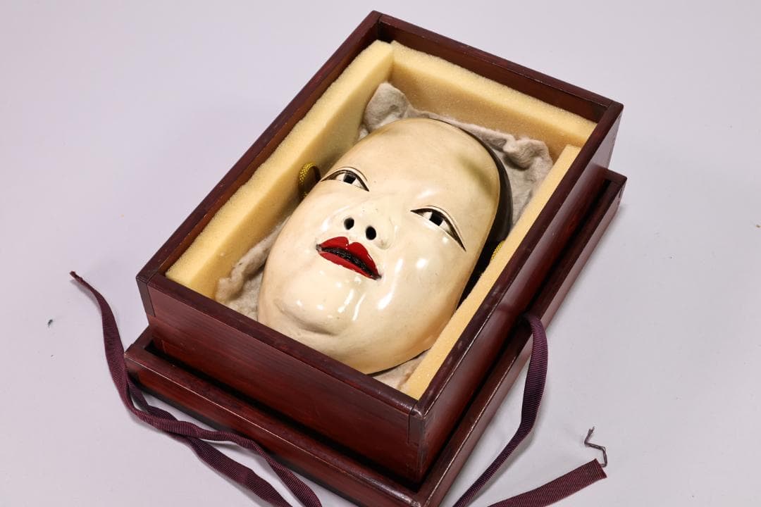 時代 古面 木彫彩色能面「小面」縦21cm 女面 お歯黒 能楽面 BK127