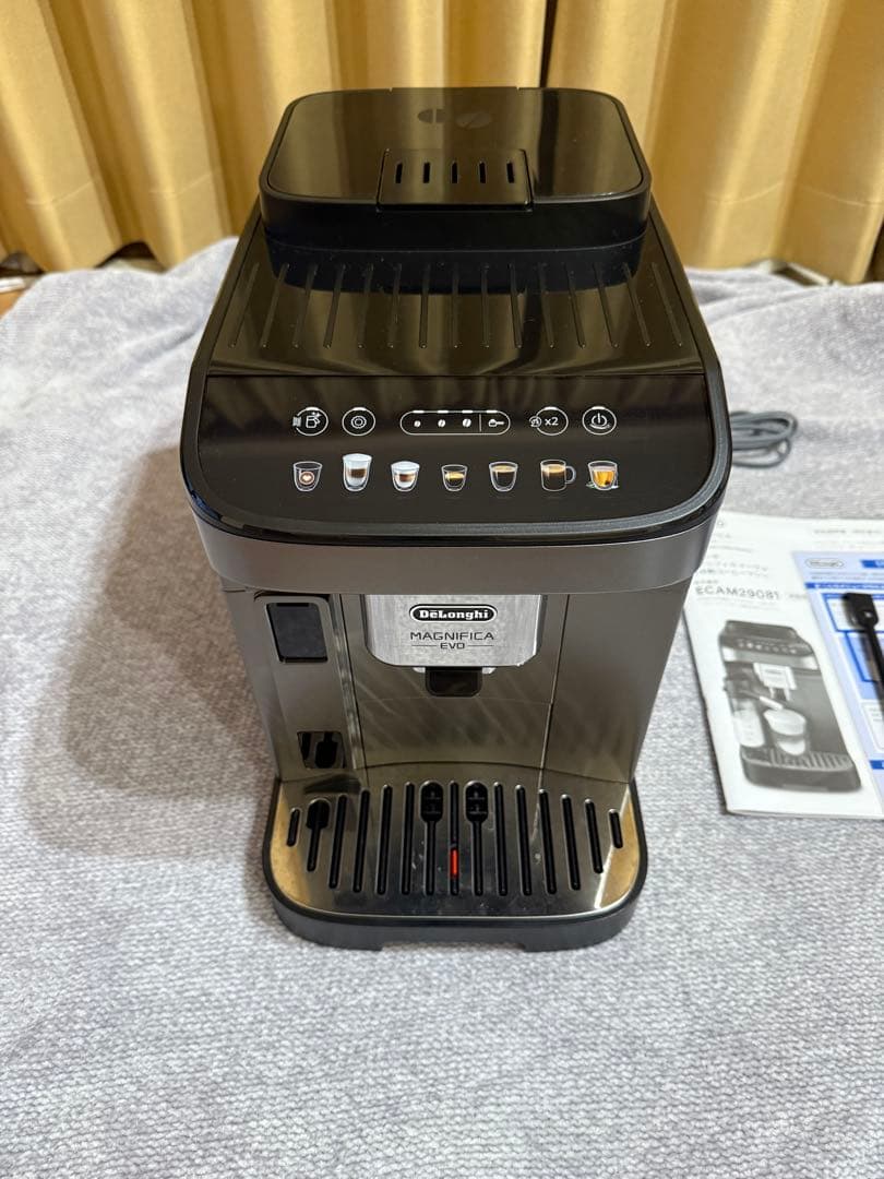 デロンギ　全自動コーヒーマシン　マグニフィカ イーヴォ　ECAM29081TB