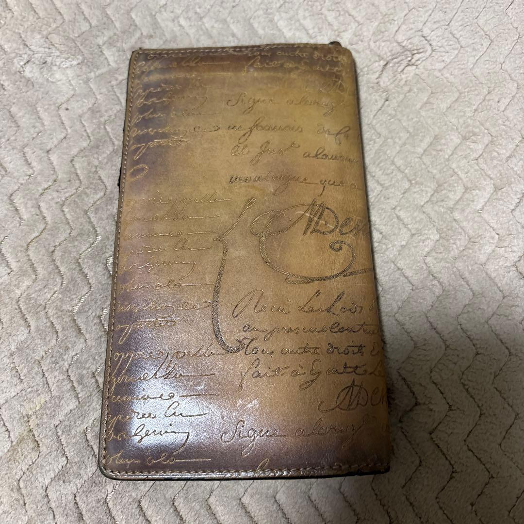 土*斐様 Berluti 手書き風レザー長財布