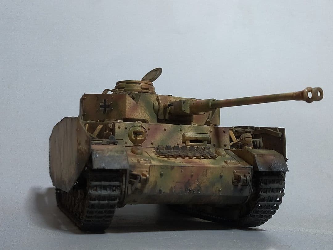 戦車模型の製作代行ページ タミヤ キングタイガー1/35 - メルカリ