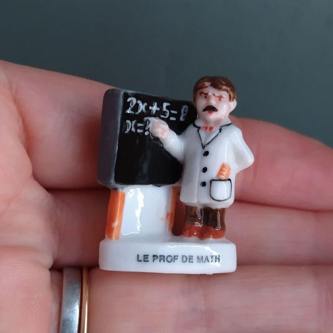 ビンテージフェーブ 学校シリーズ⑧ フランス雑貨陶器置物ガレット