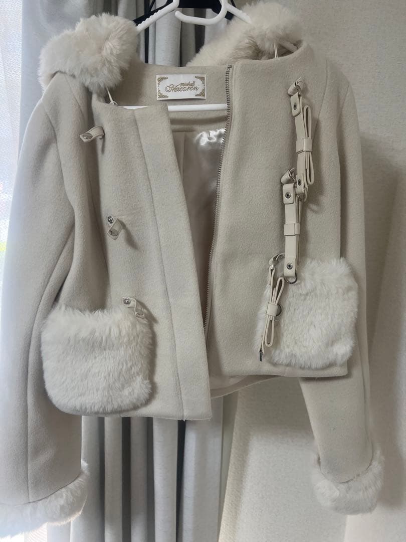 イモちゃん ミシェルマカロン リボンベルトショートコート - メルカリ