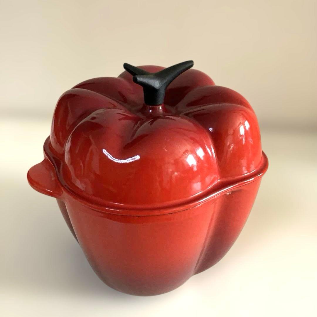 ル・クルーゼ　パプリカ　鍋