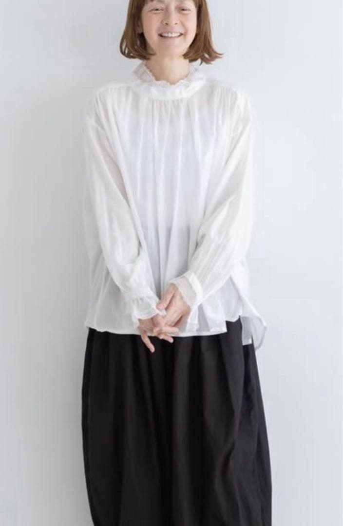 NATIVE VILLAGE レース付きホワイトシャツ