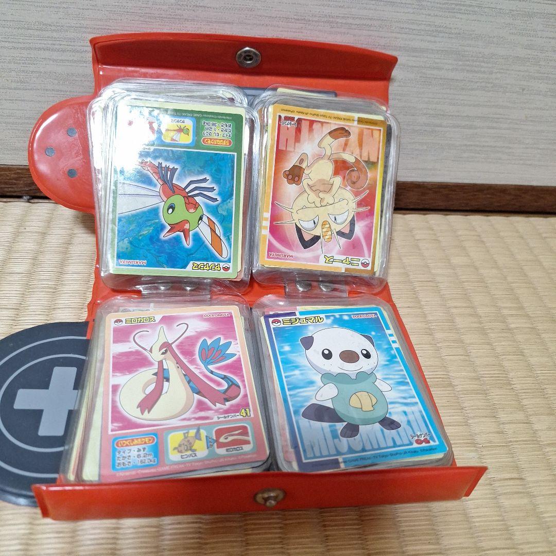 丸美屋 ポケモンシールホルダー+シール65枚セット - メルカリ