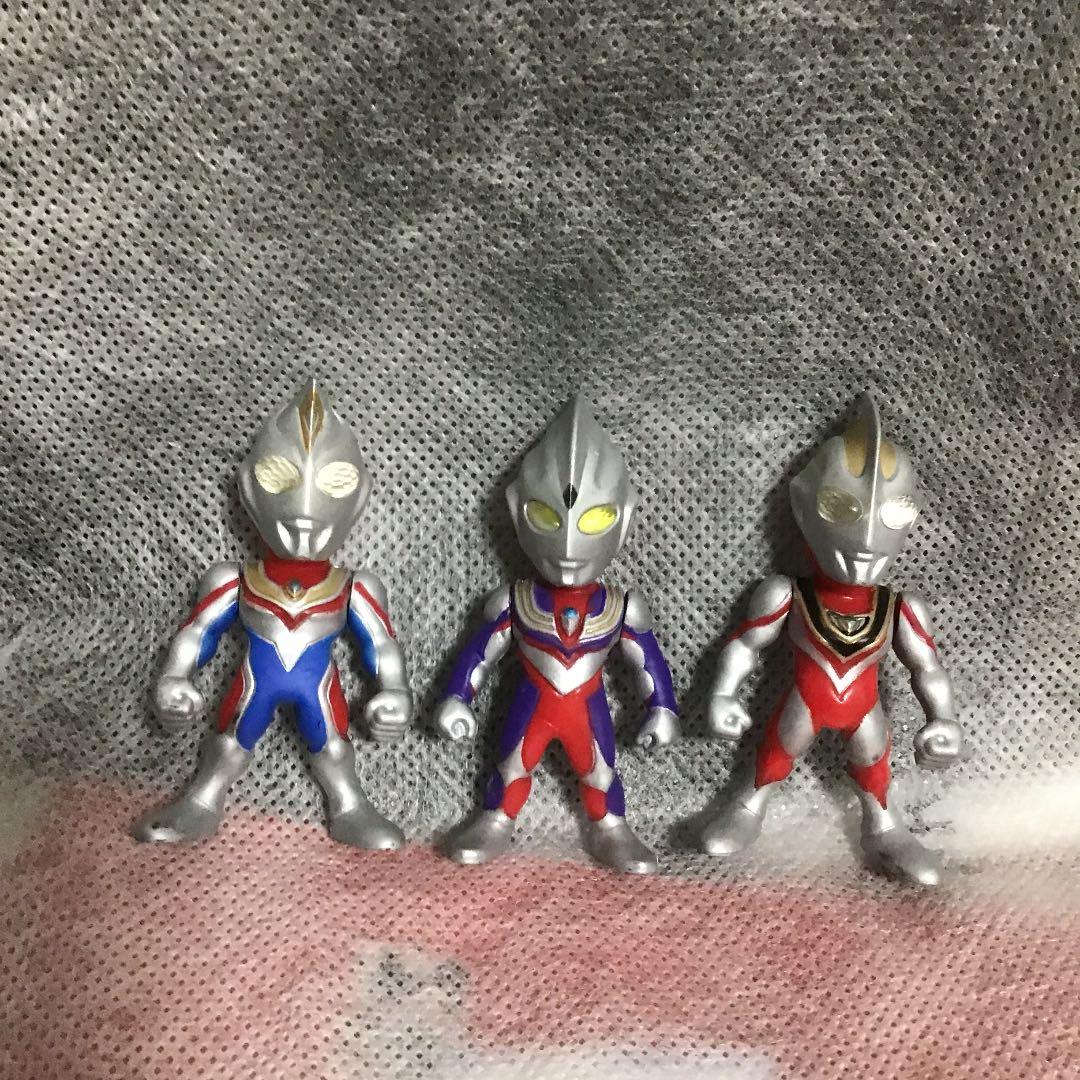 食玩　ウルトラマンテイガ、ダイナ、ガイアV2  デフォルメ三体セット