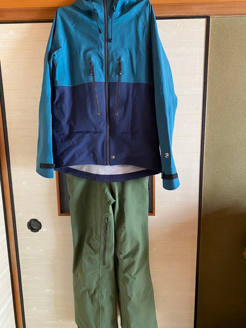 P.rhythm プリズムウェア上下　Sサイズ