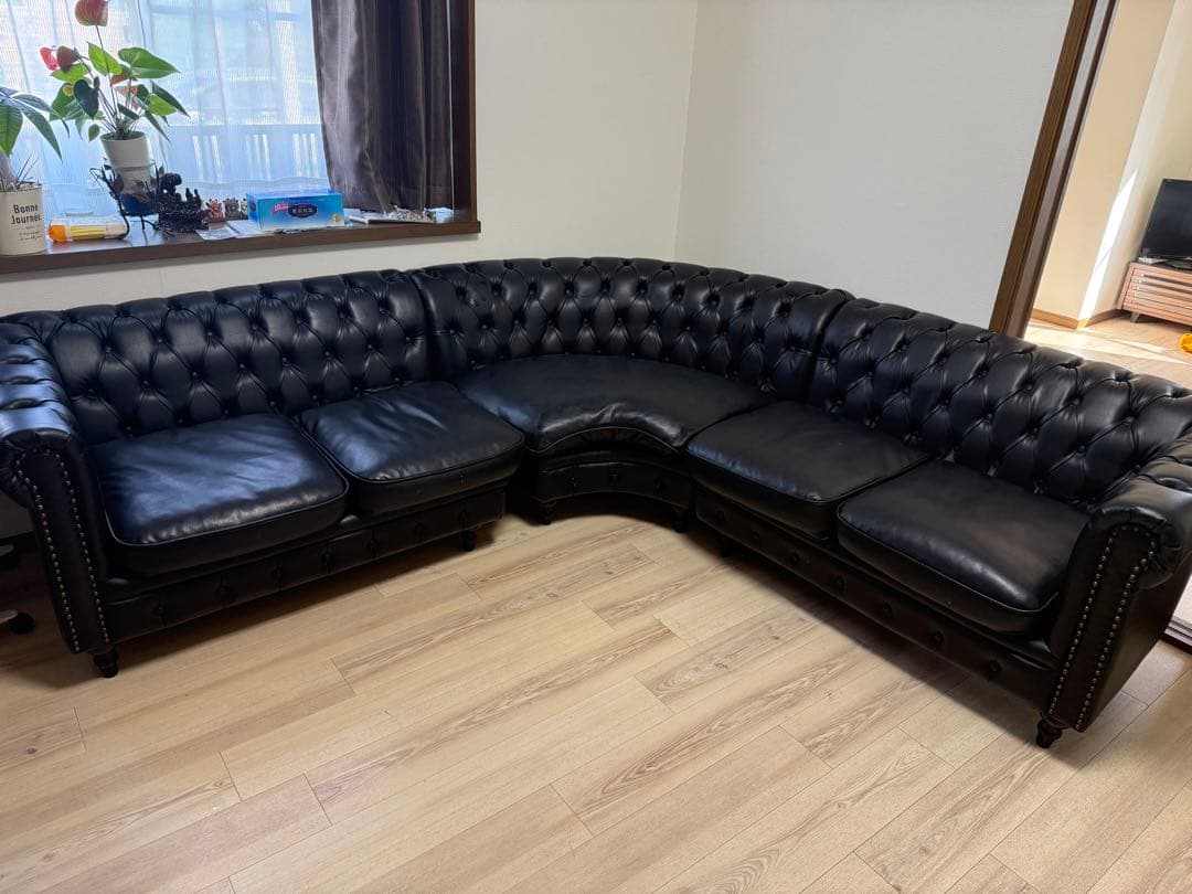 ブラック レザー チェスターフィールド コーナーソファ