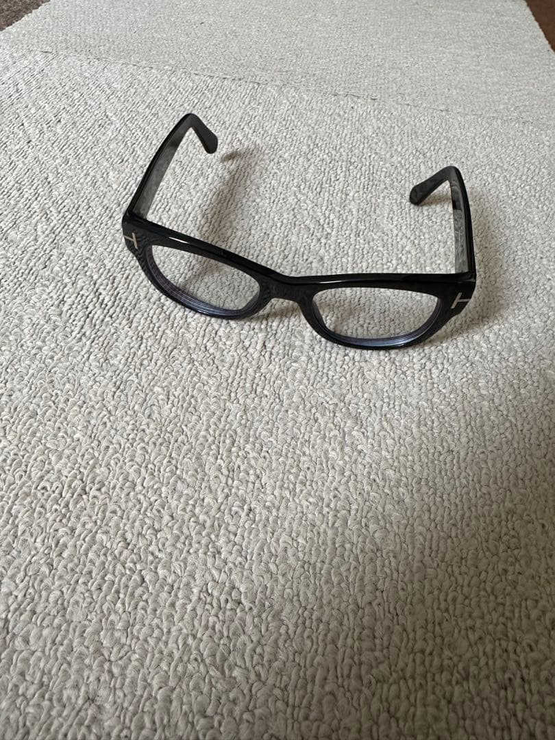 希少！！　TOM FORD TF5040 メガネ