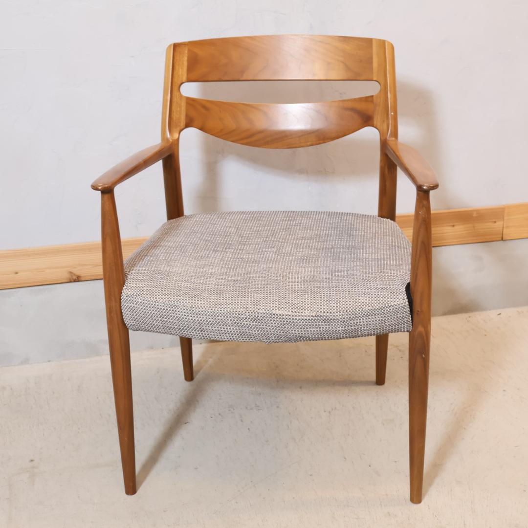 Karimoku CU71 ウォールナット材 ダイニングチェア アームチェア